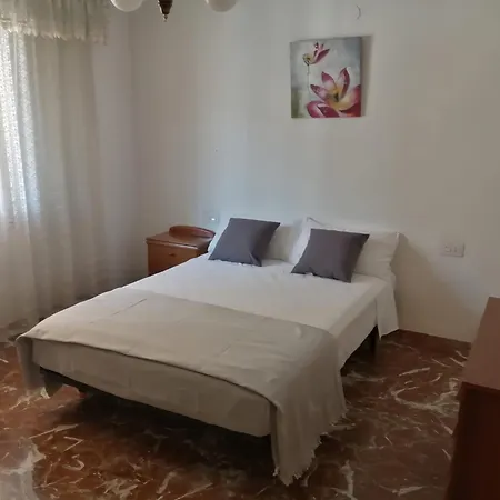 Casa El Chiquitin * La Zubia (Granada)